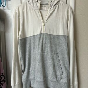 American Eagle Outfitters Two-Tone Half-Zip Hoodie in White & Light Gray